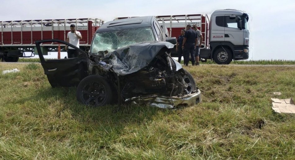 El hijo de Ramón Díaz chocó y falleció su esposa y el conductor del otro vehículo