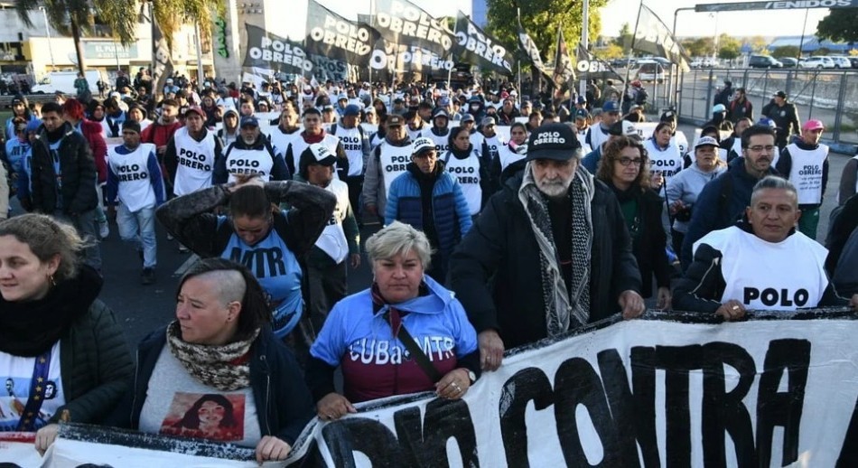 Marcha de antorchas: Piqueteros amenazan con instalar carpas en Plaza de Mayo