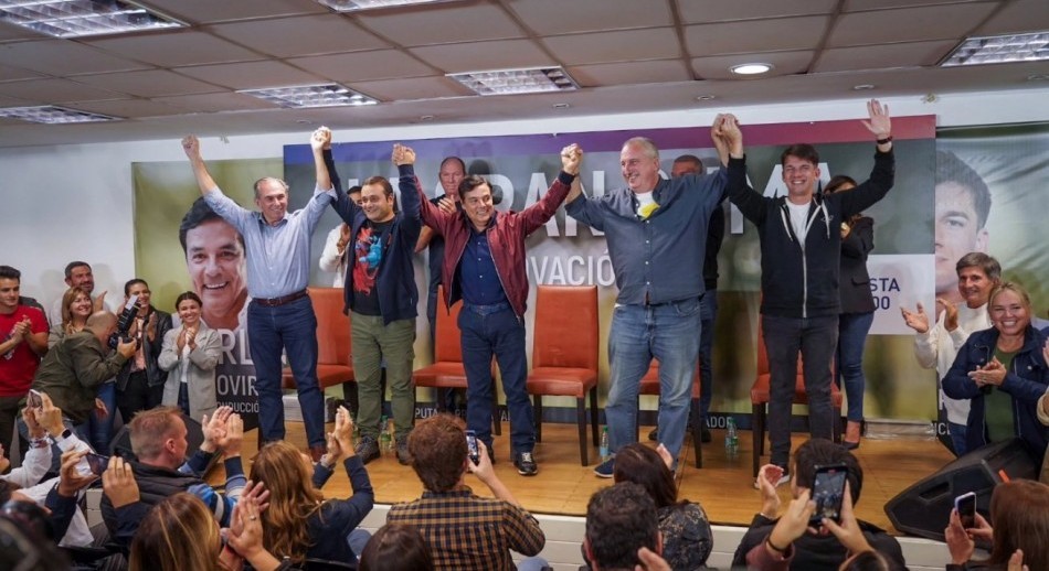 Misiones: Passalacqua arrasó y los renovadores festejaron un triunfo “antigrieta”