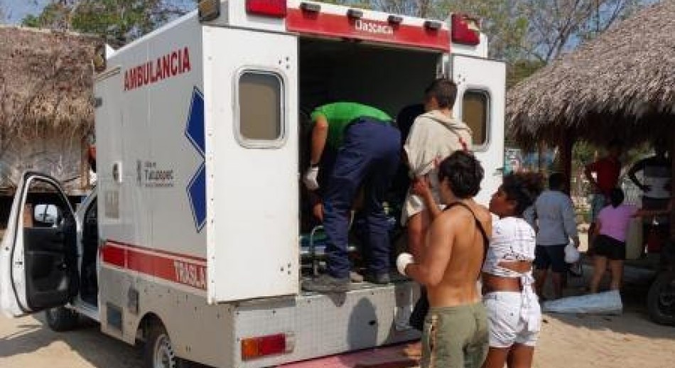 México: trasladaron en un avión sanitario a uno de los tres argentinos atacados a machetazos