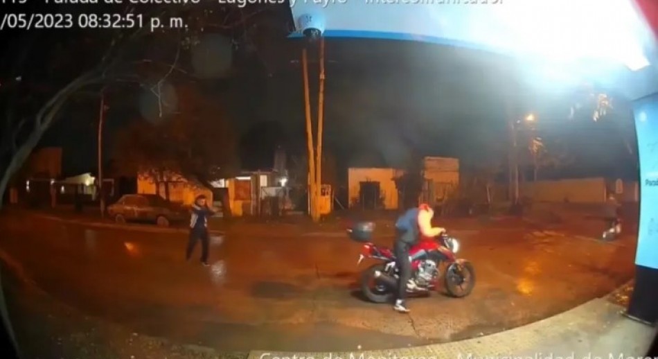 Liberaron al policía que mató a un motochorro en Moreno pero sigue imputado