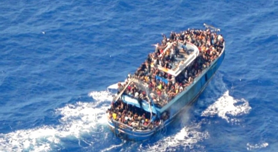 Miles de personas se manifiestan en toda Grecia por naufragio de migrantes con 78 muertos