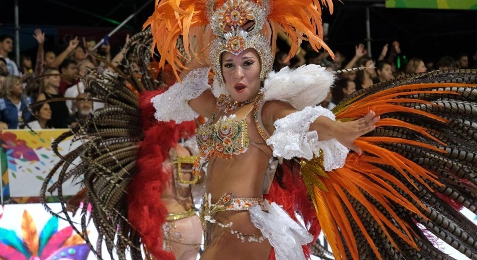 Comienza el Carnaval de Corrientes: diez noches de fiesta a puro ritmo, brillo y color