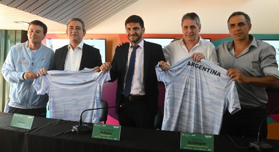 El capitán Guillermo Coria presentó la Copa Davis en Rosario