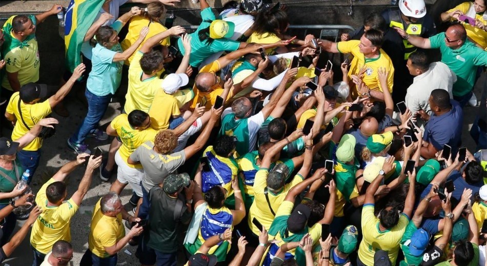 Bolsonaro: Masiva marcha contra las acusaciones de golpe de Estado