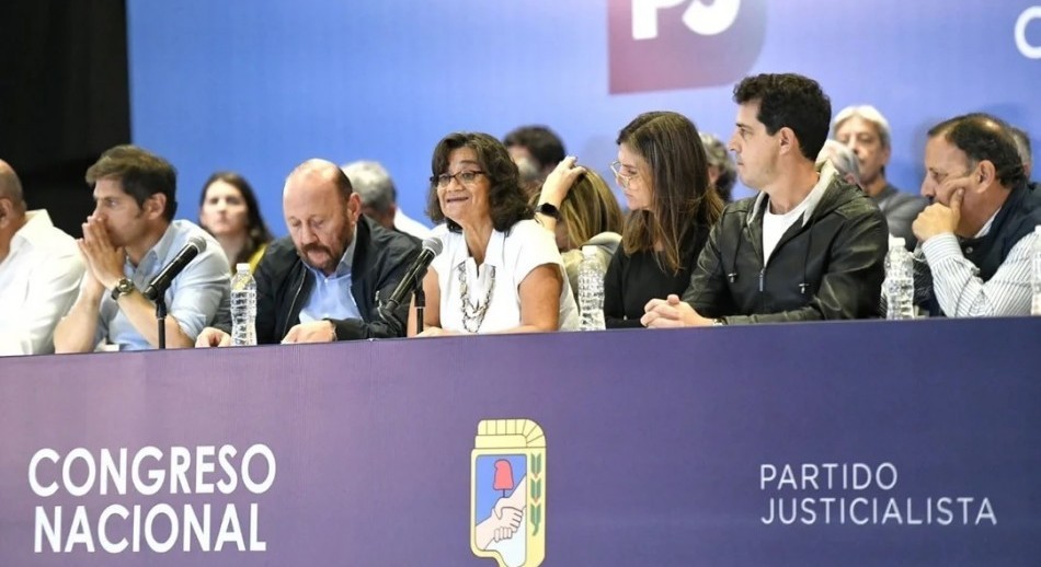 El PJ concretó la salida de Alberto Fernández pero no designó sucesor