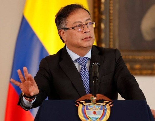 Crisis diplomática: Petro pidió la expulsión del embajador argentino y retiró al de Colombia