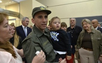 Nahuel Gallo llegó a Argentina y se reencontró con su familia