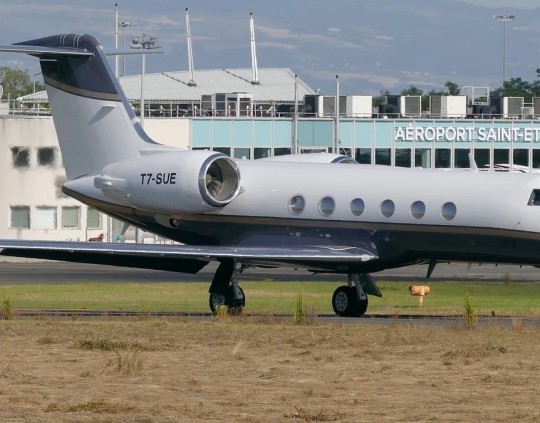 AFA: la empresa de Javier Faroni es la dueña del avión de lujo que usó el “Chiqui” Tapia
