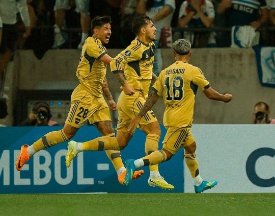 Boca le ganó a la Universidad Católica en su estreno en la Copa Libertadores