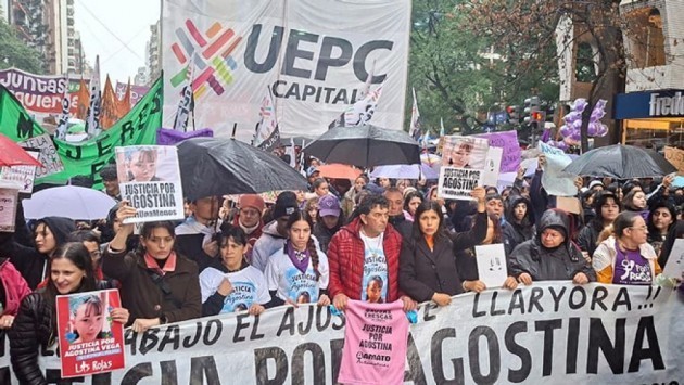 Córdoba: el dolor por Agostina transformó la marcha en un masivo pedido de justicia