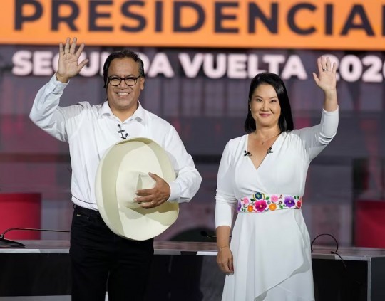 El recuento de la Oficina Nacional de Procesos Electorales da una diferencia a favor de la candidata