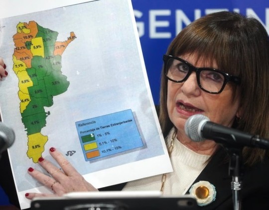 Ponen límite de 25% para la venta de tierras, pero aún hay dudas con los votos en el Senado