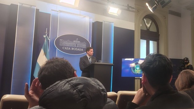 Ravier: “Se termina el flagelo de financiar la salud de no residentes”