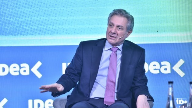 El Gobierno anticipó que el BCRA comprará al menos otros US$10.000 millones antes de las elecciones