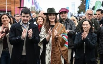 Victoria Villarruel se mostró con el presidente de la UCR en la Expo Venado 