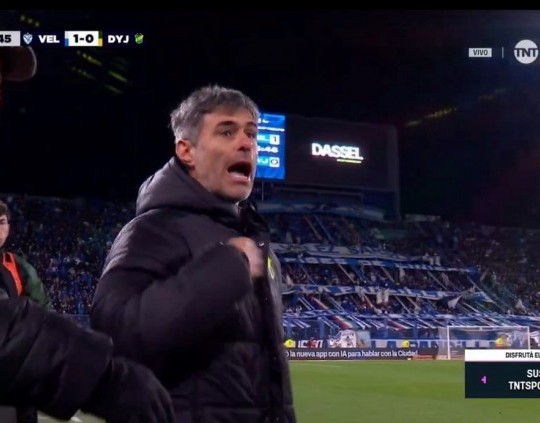 Escándalo en Liniers: Vaccari y su ayudante quisieron agarrarse a piñas con los Barros Schelotto