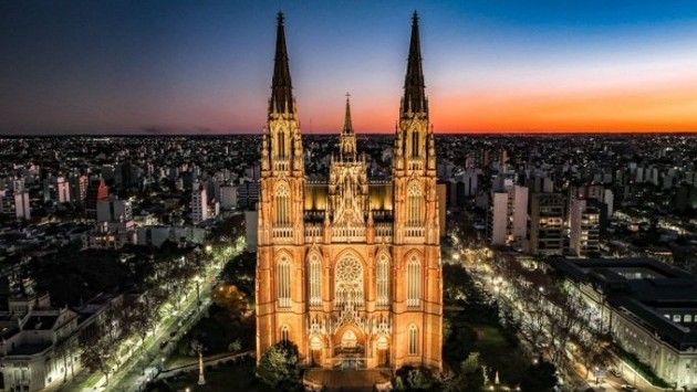 Encuesta mundial: La Catedral de La Plata fue elegida como la más linda