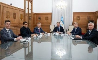 Santilli recibió a gobernadores de la zona Centro: infraestructura vial y energética