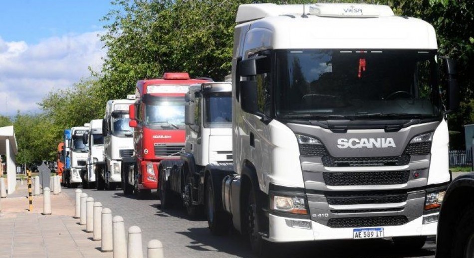 Se destrabó el ingreso de los camiones varados en la frontera con Chile