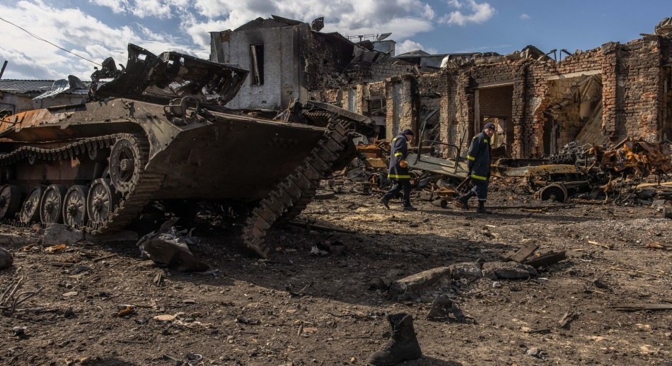 Rusia intensifica su ofensiva en Donbás mientras mantiene bombardeos al norte de Kiev