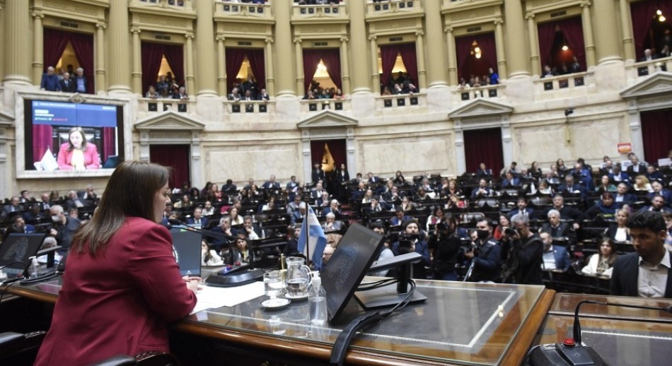 Diputados aceptó la renuncia de Massa y Cecilia Moreau es la nueva presidenta del cuerpo