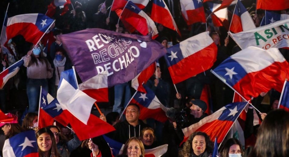 Chile rechaza la nueva Constitución con una amplia mayoría 